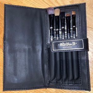 Kat von D - make up brushes